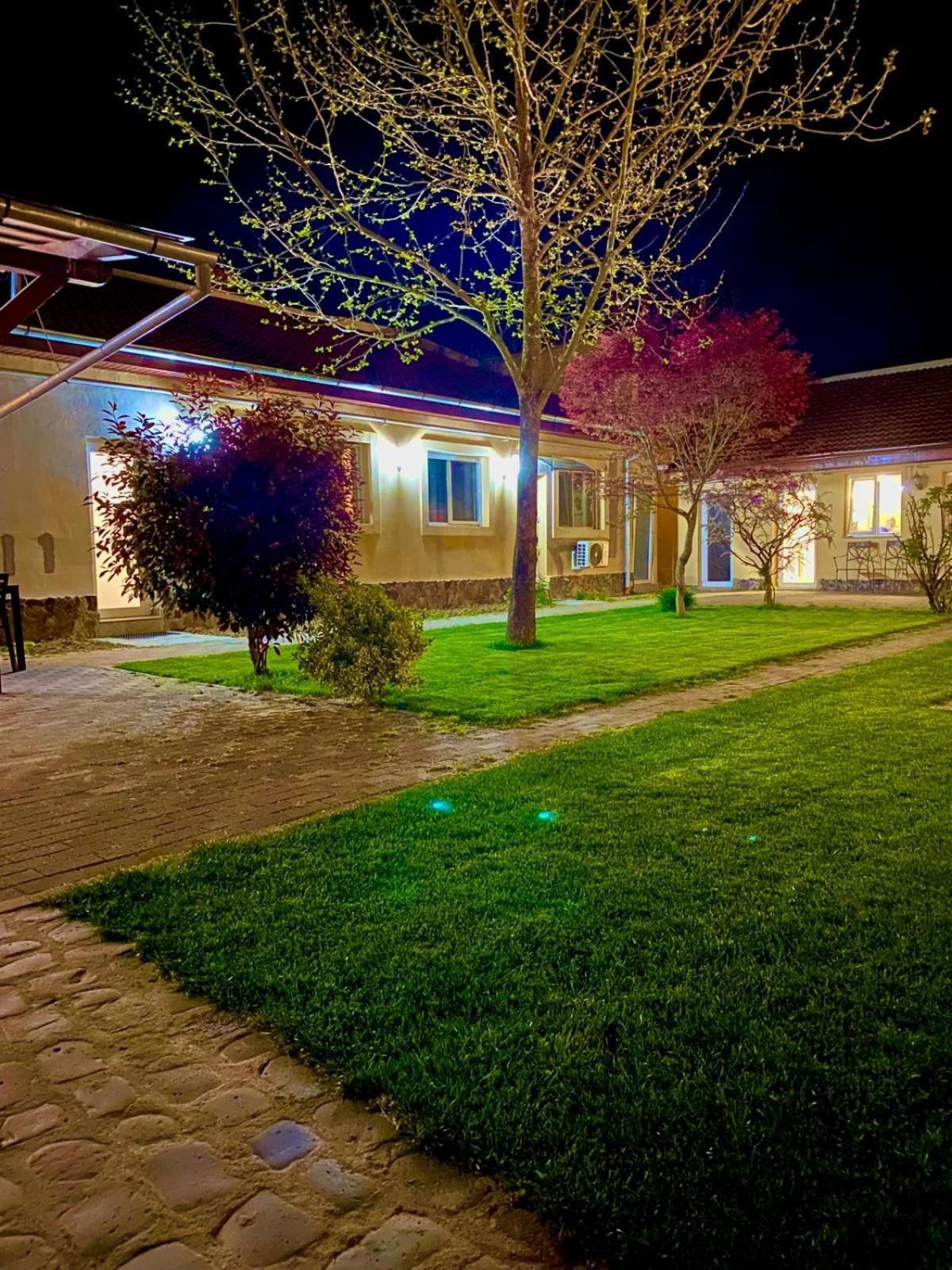 Confort House Lugoj Exterior photo